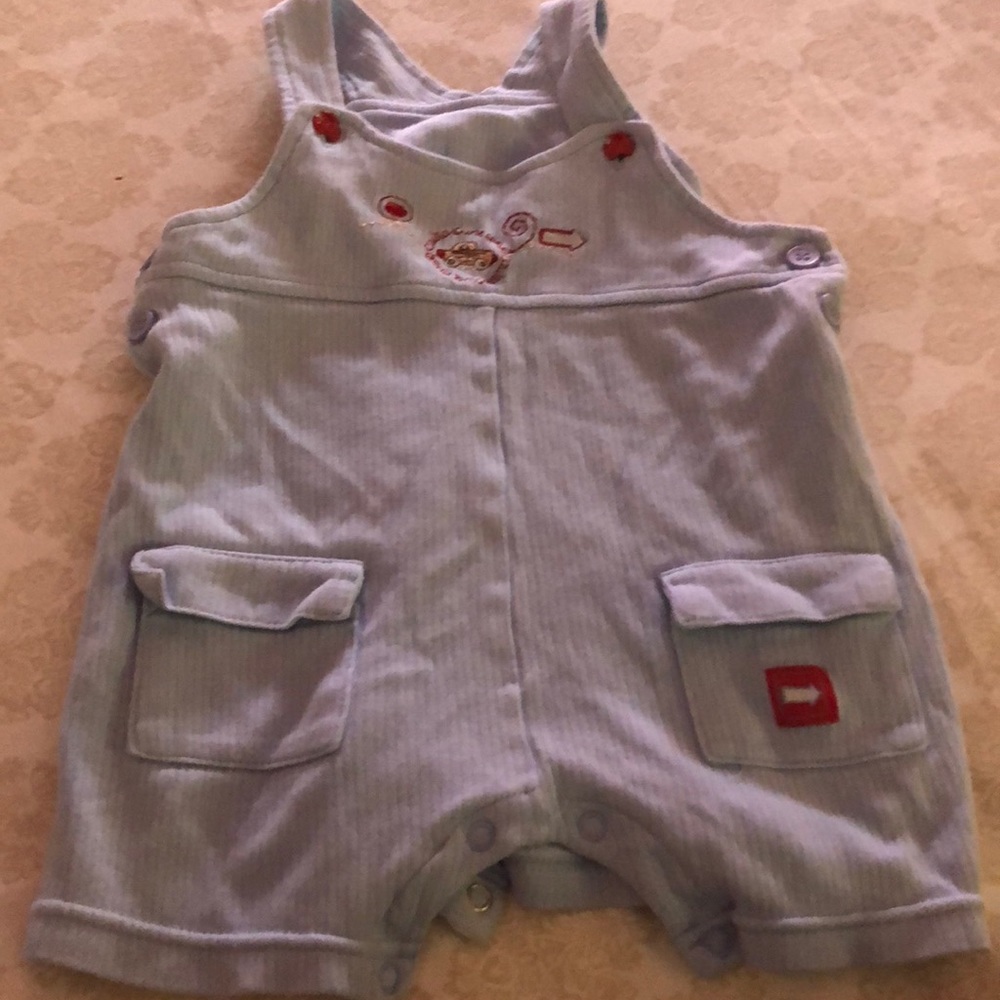 One piece suit